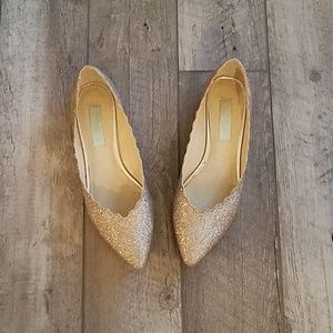 Betsy Johnson Scalloped Glitter blue bottom flat